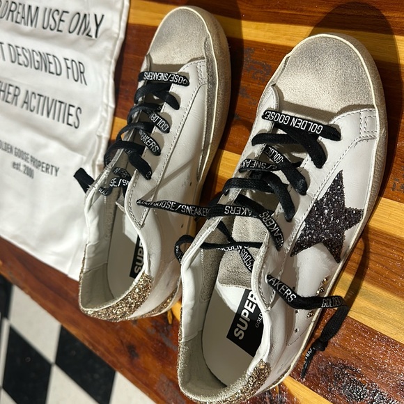 Golden Goose Superstar Sneakers - Picture 5 of 7